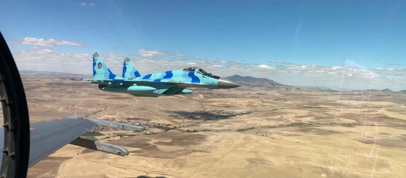 MiG-29 και Su-25 του Αζερμπαϊτζάν στην Τουρκία για ασκήσεις